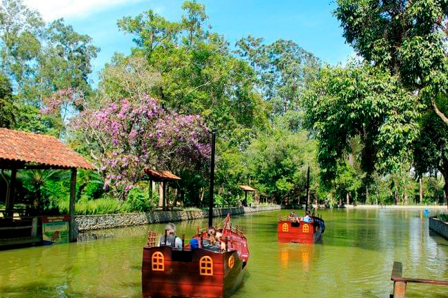 Barco no Lago